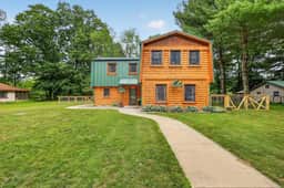 The Lazy Cast Lodge