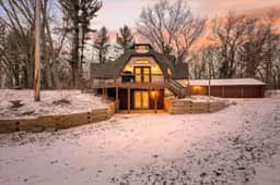 Geodome at the Lake: Hot Tub, Games, Sleeps 12!