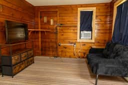 Woodhaven Cottage 2 - Image 5