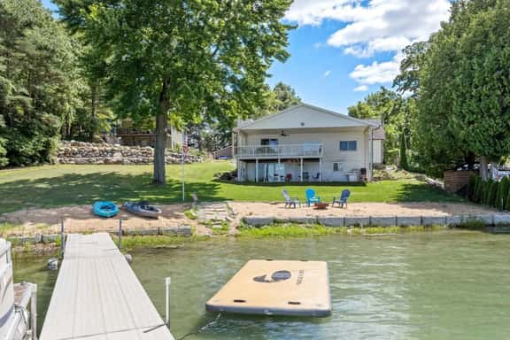 Paradise at Maston - Sleeps 10 - Beach - Hot Tub - Image 1