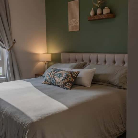 Sipped Away: King Beds, Walk in Closets - Image 1