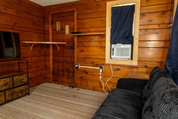 Woodhaven Cottage 2 - Image 3