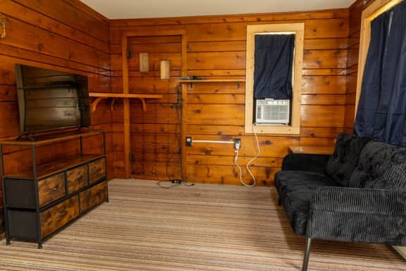Woodhaven Cottage 2 - Image 5