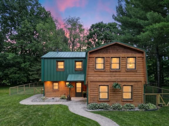 The Lazy Cast Lodge